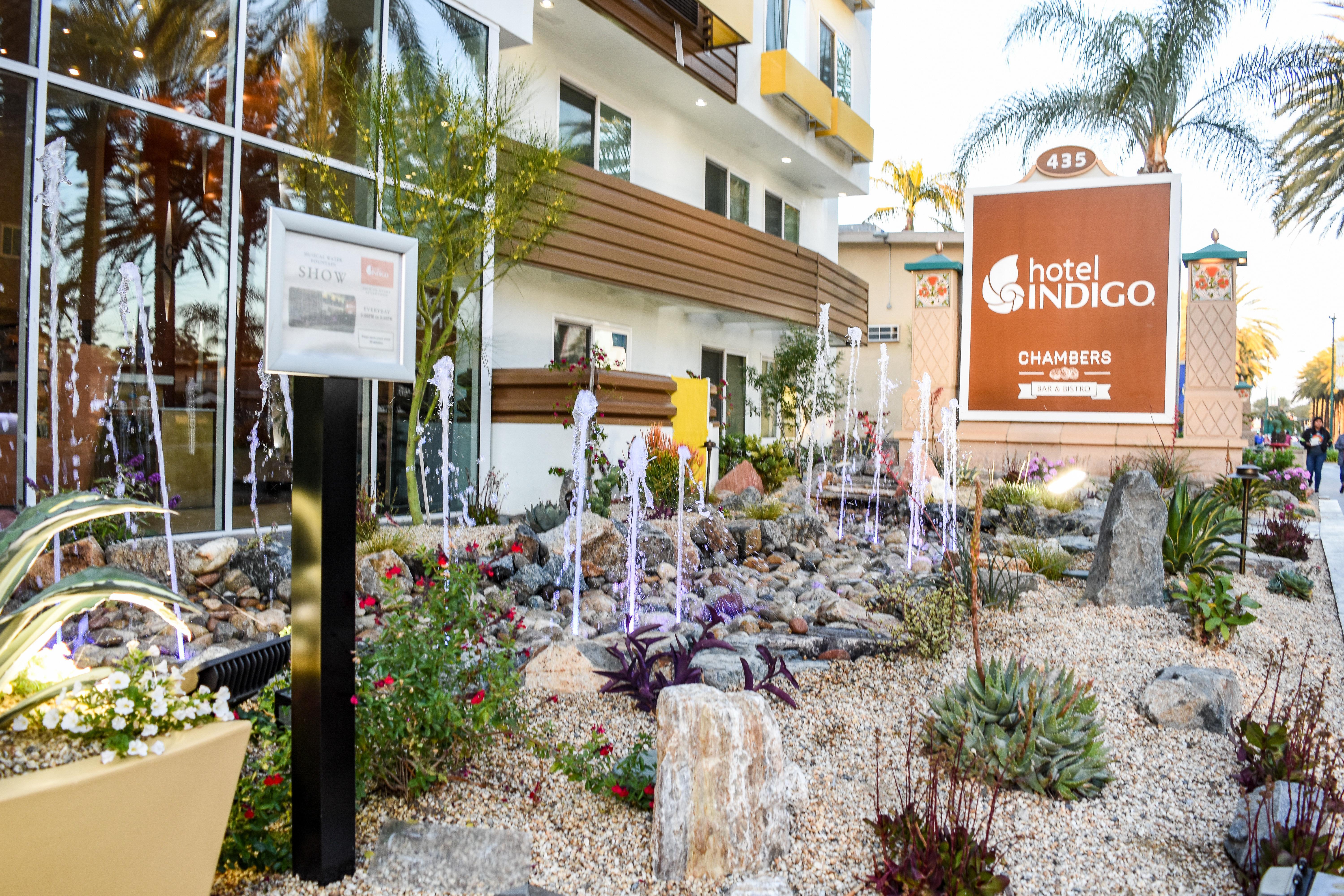 Hotel Indigo Anaheim By Ihg Bagian luar foto